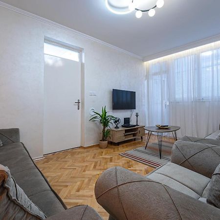 Clock Tower Lux Apartment Podgorica Esterno foto