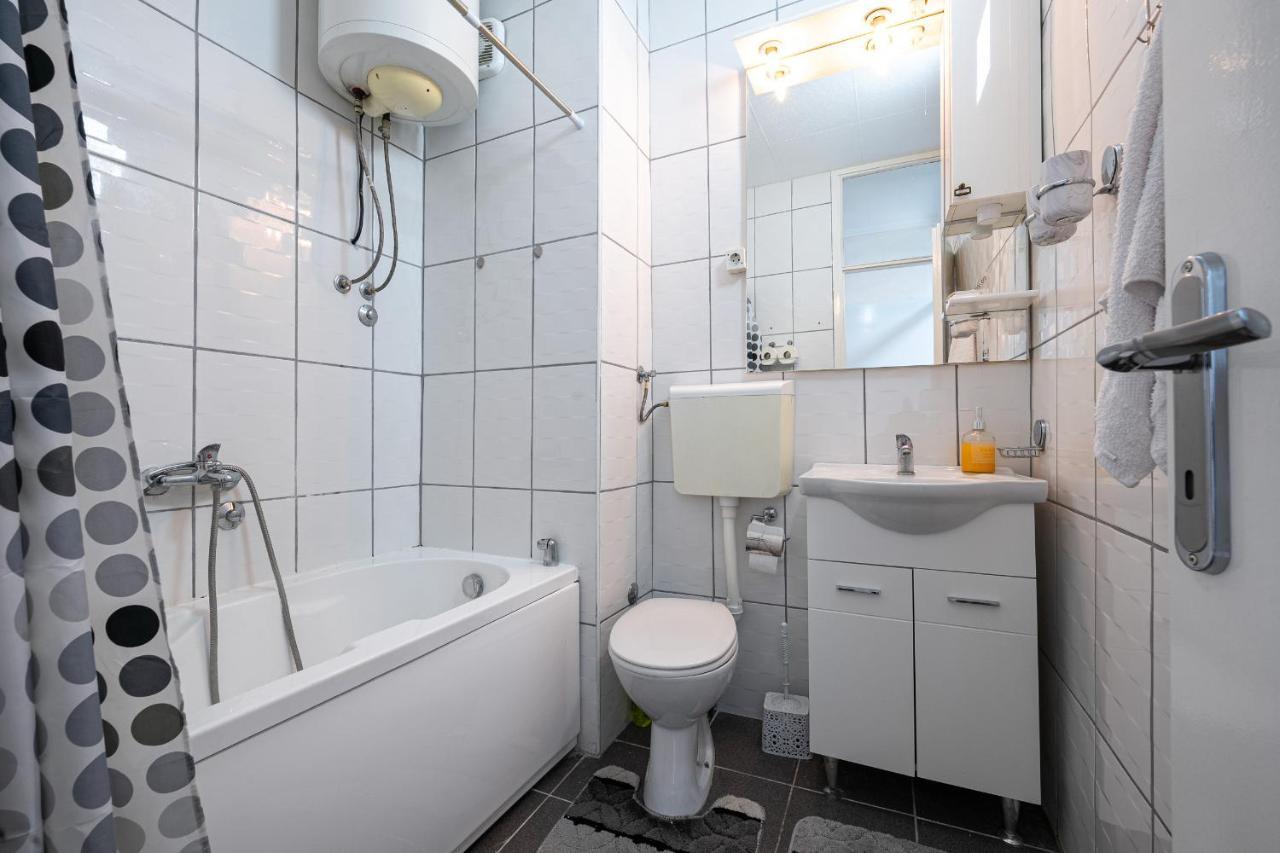 Clock Tower Lux Apartment Podgorica Esterno foto