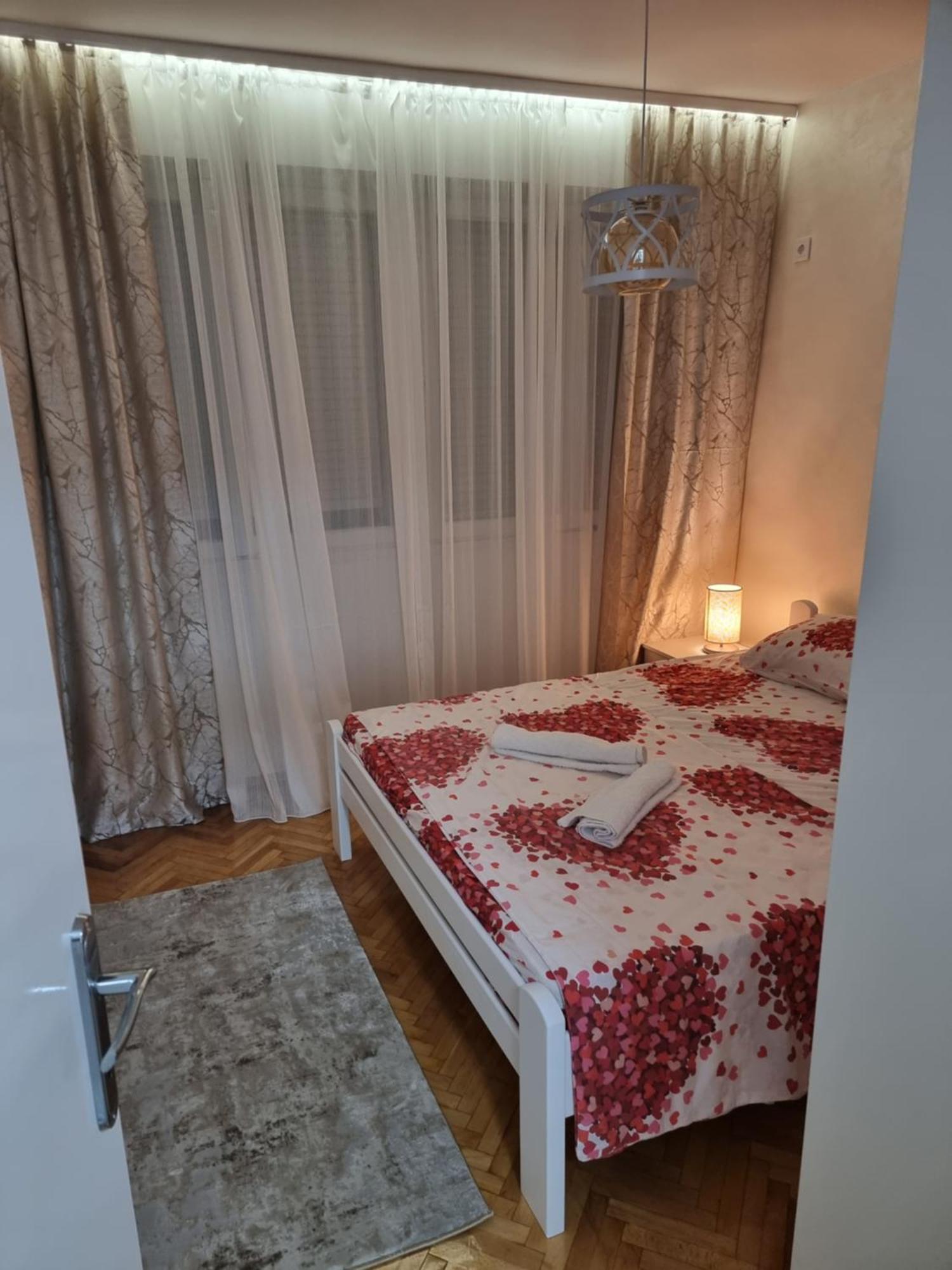 Clock Tower Lux Apartment Podgorica Esterno foto